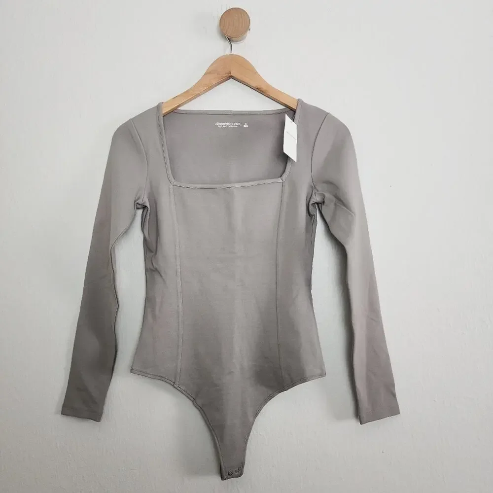 Abercrombie & Fitch Square Neck Long Sleeve Bodysuit NWT Taupe Gray Small